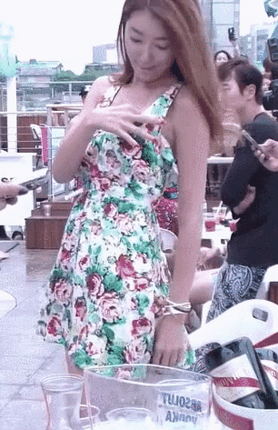 깔끔한그녀.gif