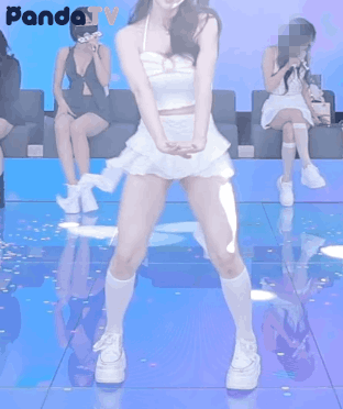 17536137774745.gif