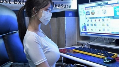 PC방 알바녀